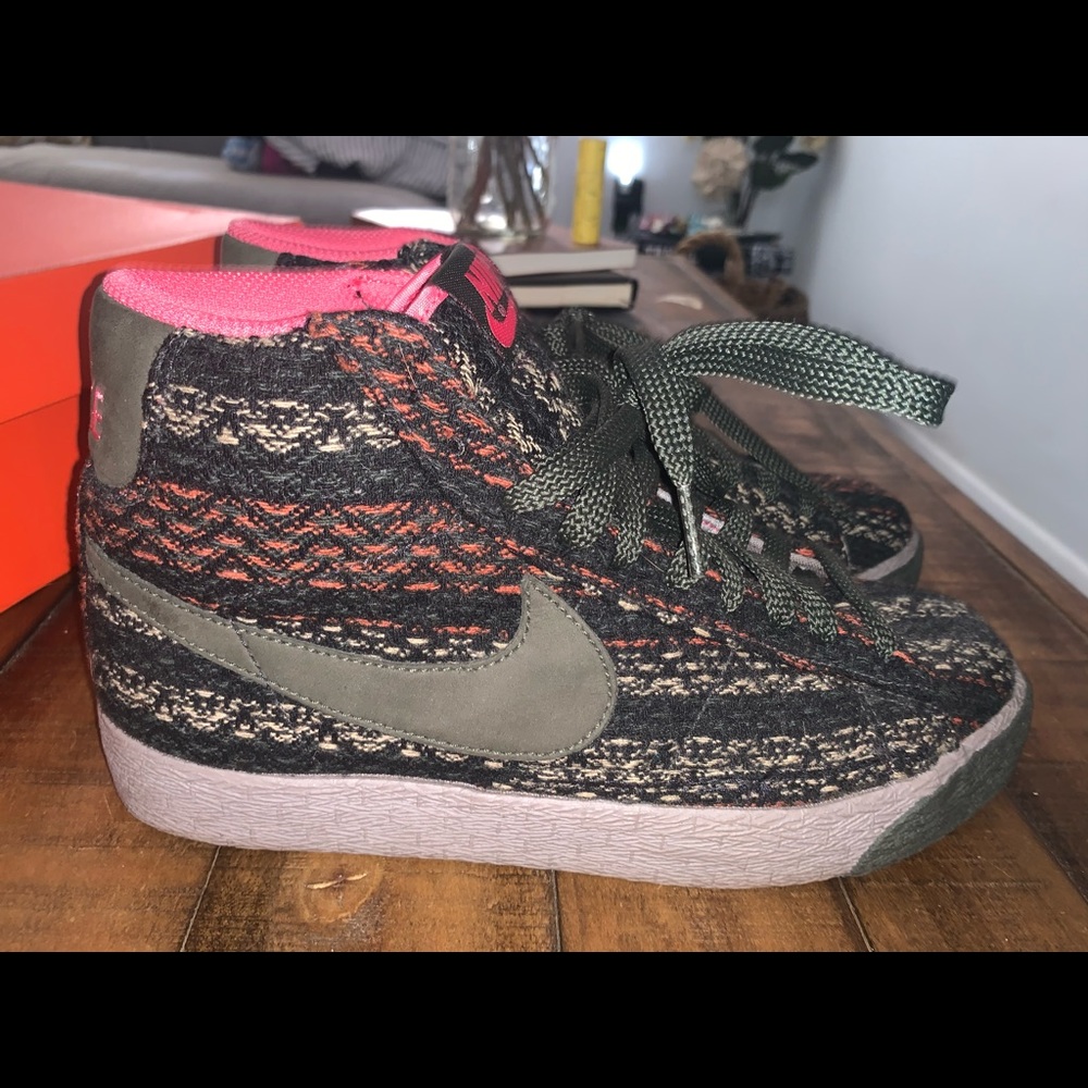 Nike Blazer Mid Premium - Picture 2 of 5